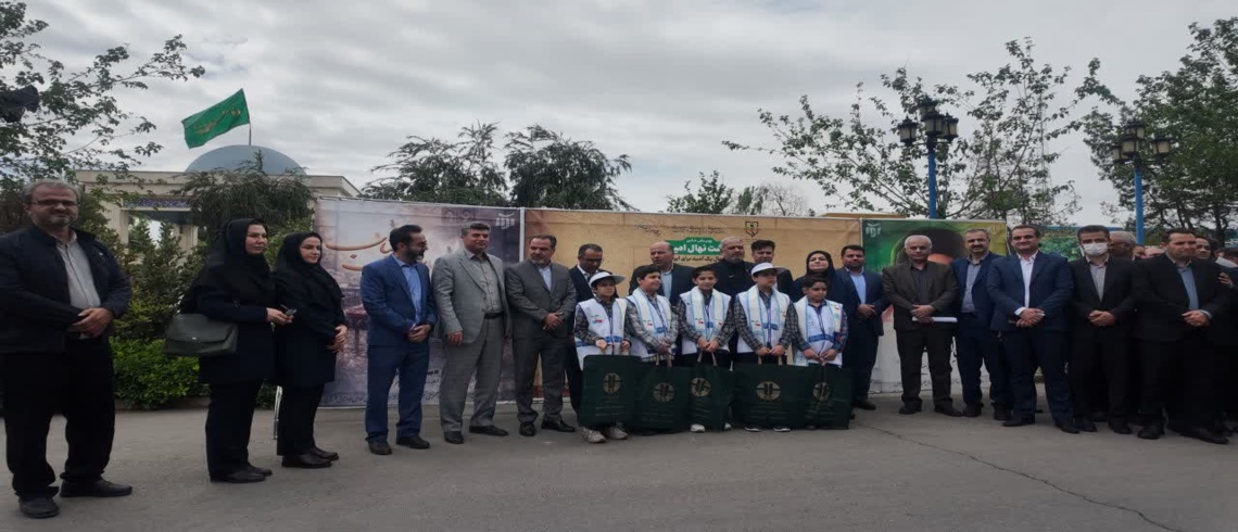 غرس نهال‌های امید به یاد رهبر شهید ایران و دانش‌آموزان مدرسه طیبّه در اداره کل آموزش و پرورش شهرستان‌های استان تهران