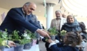 جشن درختکاری در ایوان انتظار میدان  ولیعصر(عج) تهران