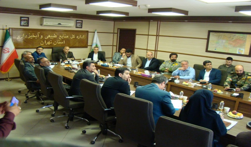 تأکید بر مدیریت یکپارچه چرای دام و حفاظت از دشت ملی لار در نشست مشترک مسئولان استانی و شهرستانی