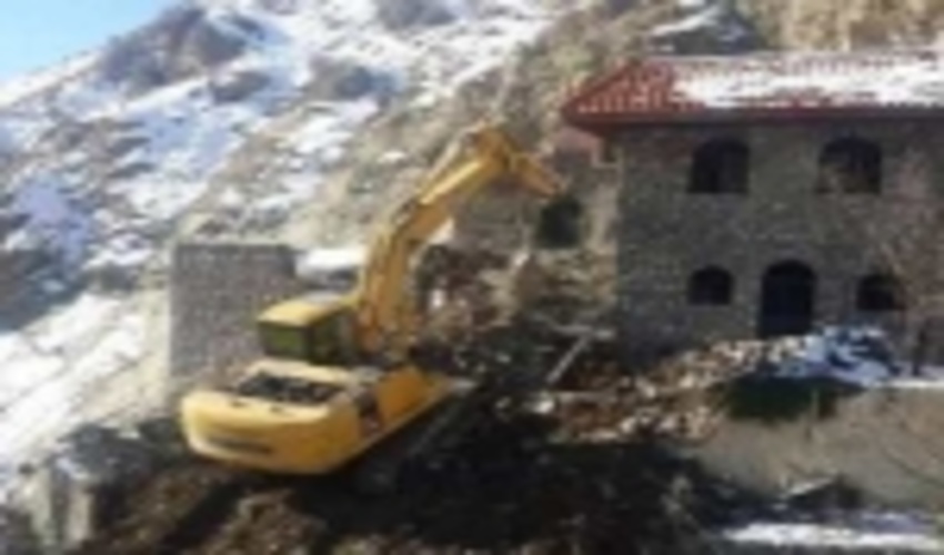 دو ویلای چند میلیاردی در اراضی ملی شمیرانات تخریب شدند