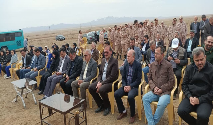 کاشت ۴ هزار نهال در دهستان اخترآباد صفادشت 