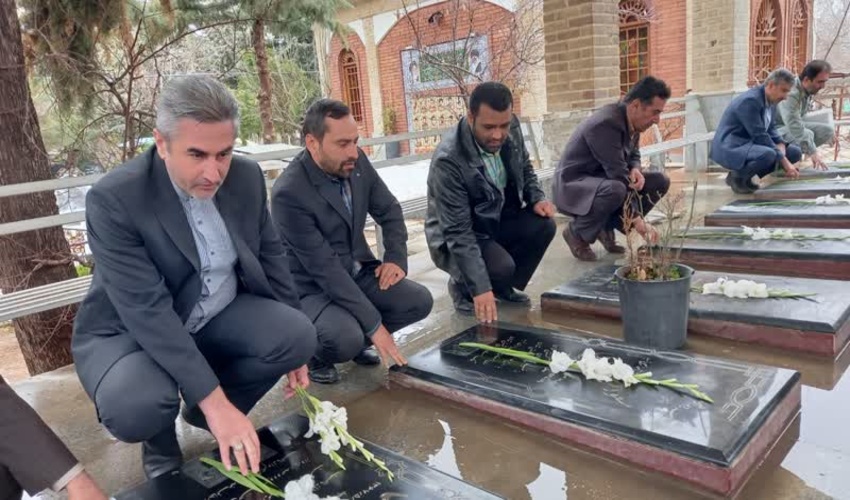 آیین غبارروبی و کاشت نهال در اختتامیه هفته منابع طبیعی مصادف با گرامیداشت شهدا در شهرستان دماوند