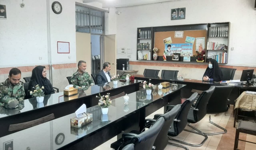 آیین بزرگداشت مقام معلم و تقدیر از مدرسان و آموزگاران مدارس شهرستان پیشوا