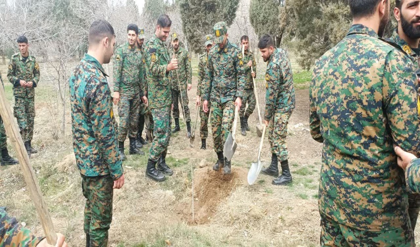 کاشت نهال در پارک جنگلی خرگوش دره با همکاری اداره کل منابع طبیعی و آبخیزداری استان تهران و یگان ویژه پاسداران تهران بزرگ به روایت تصویر