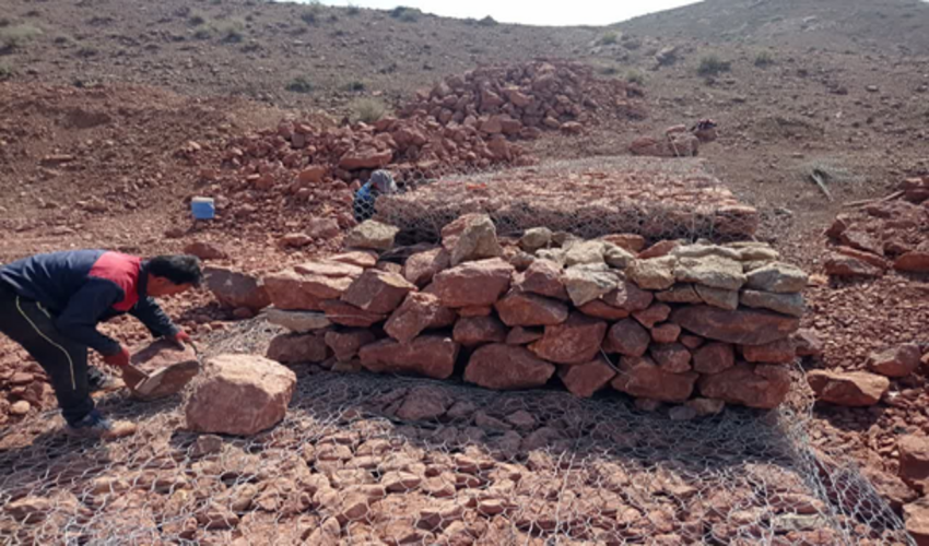 احداث عملیات سازه سنگی گابیونی در مسگرآباد شهرستان تهران