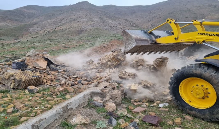 رفع تصرف 35 هکتار  از اراضی ملی شهرستان دماوند